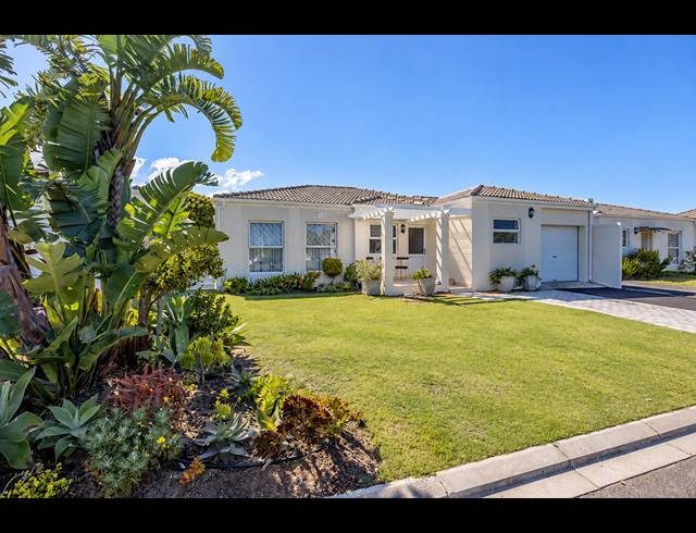 3 BEDROOM GATED ESTATE FOR SALE IN SUNNINGDALE